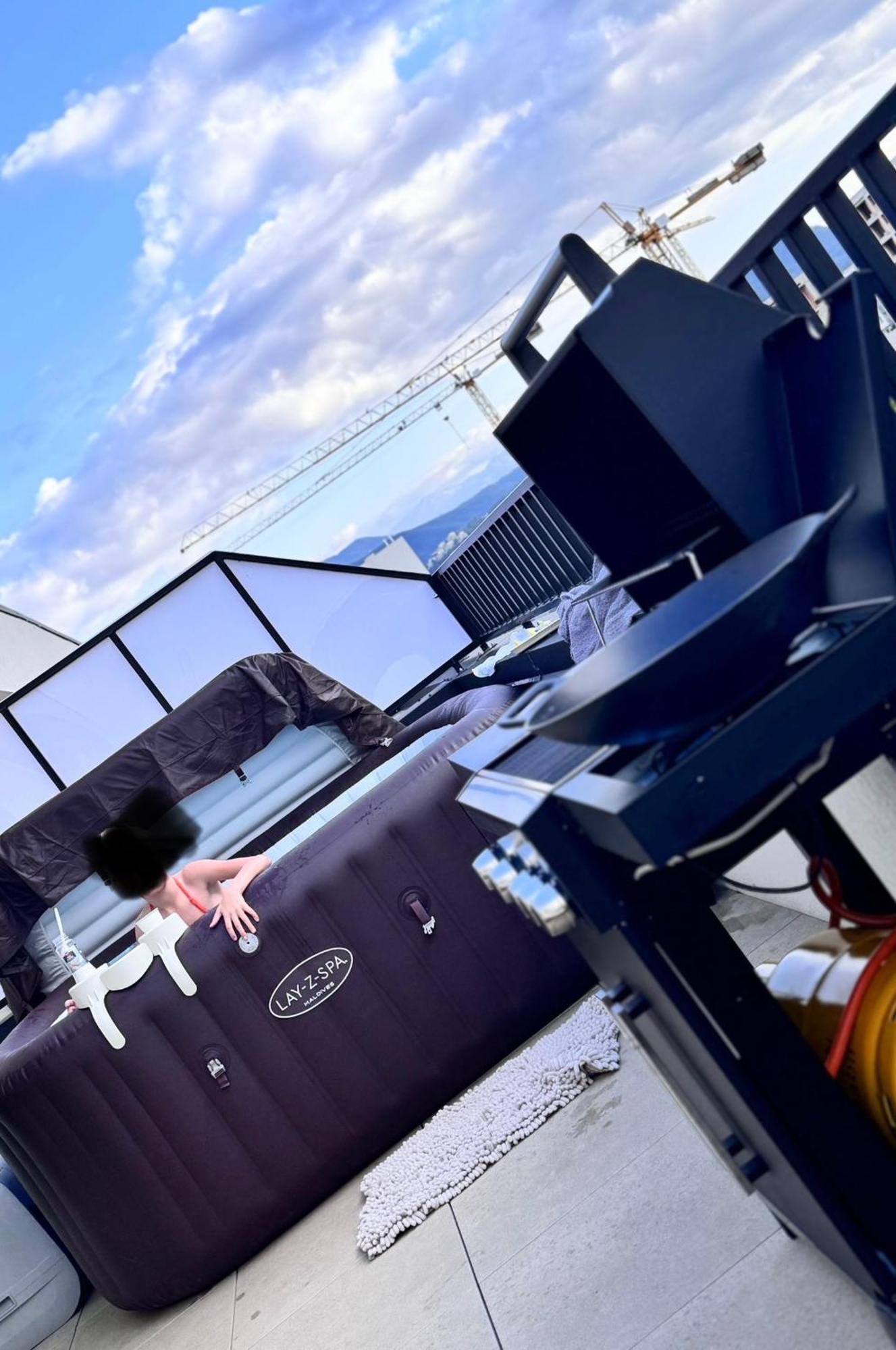 Luxury Apartment Sinuhe Braşov Eksteriør billede